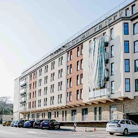 Modern In 7 Apartment *