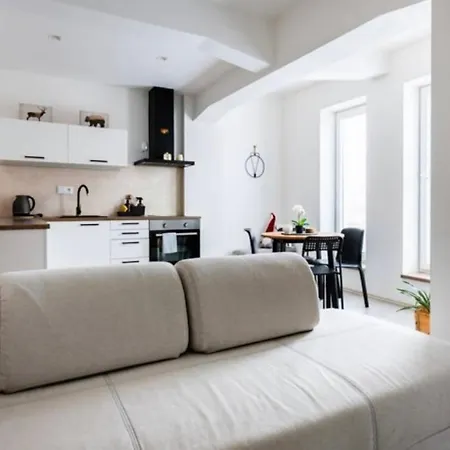 Modern In 7 * Prague